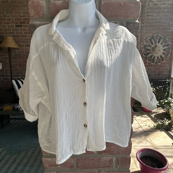 URBAN OUTFITTERS White Windowpane Cropped Camp Shirt Buttoned Large - Picture 2 of 11